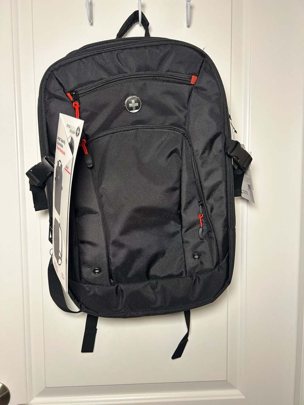 Swissdigital Design Arni Large Capacity Expandable Travel Backpack
